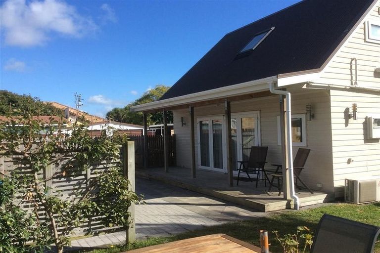 Photo of property in 12 Forest Lake Road, Forest Lake, Hamilton, 3200