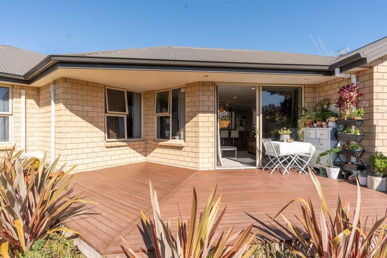 Photo of property in 12 Tarrango Way, Rototuna, Hamilton, 3210