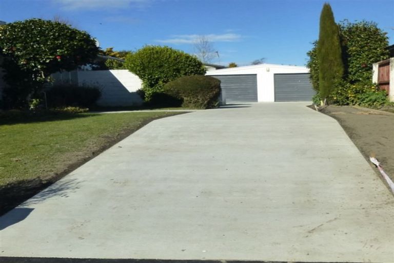 Photo of property in 2/31 Rosedale Place, Avonhead, Christchurch, 8042