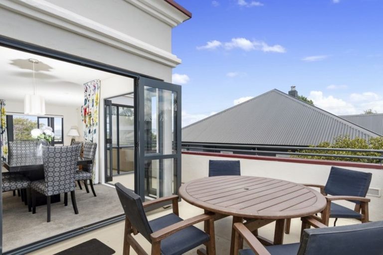 Photo of property in 4 Hillcrest Road, Otumoetai, Tauranga, 3110
