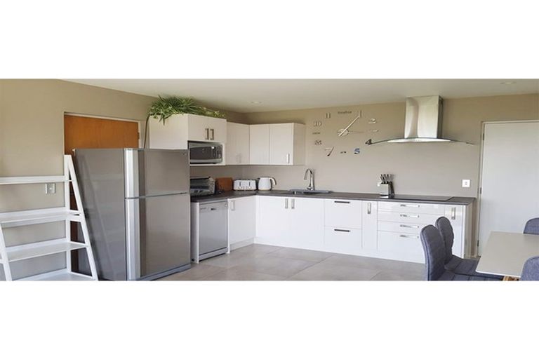 Photo of property in 30 Harry Ell Drive, Cashmere, Christchurch, 8022