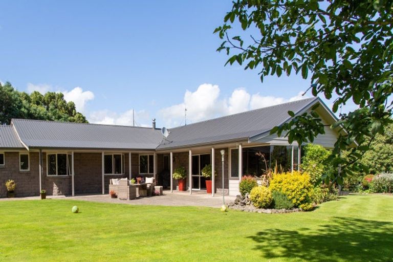 Photo of property in 286a Tipapakuku Road, Dannevirke, 4976