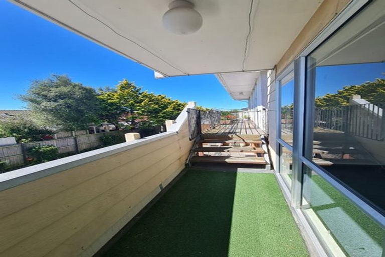 Photo of property in 2/7 Division Street, Riccarton, Christchurch, 8041