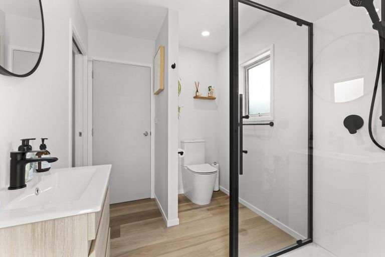 Photo of property in 4a Clerke Place, Marfell, New Plymouth, 4310