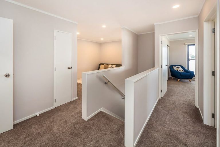 Photo of property in 12/11 Jack Conway Avenue, Manukau, Auckland, 2104