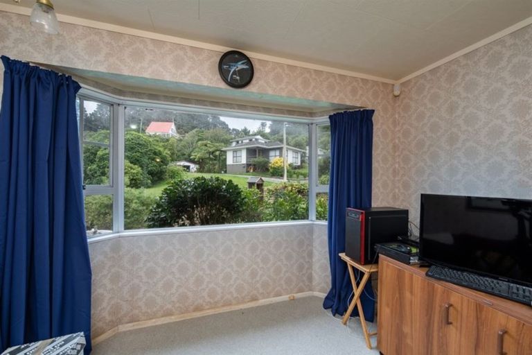Photo of property in 95-97 Percy Dyett Drive, Karori, Wellington, 6012