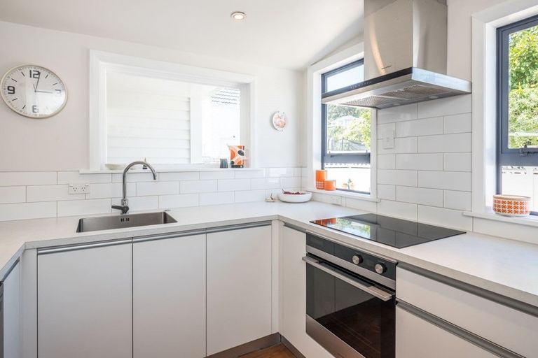 Photo of property in 48 Darlington Road, Miramar, Wellington, 6022