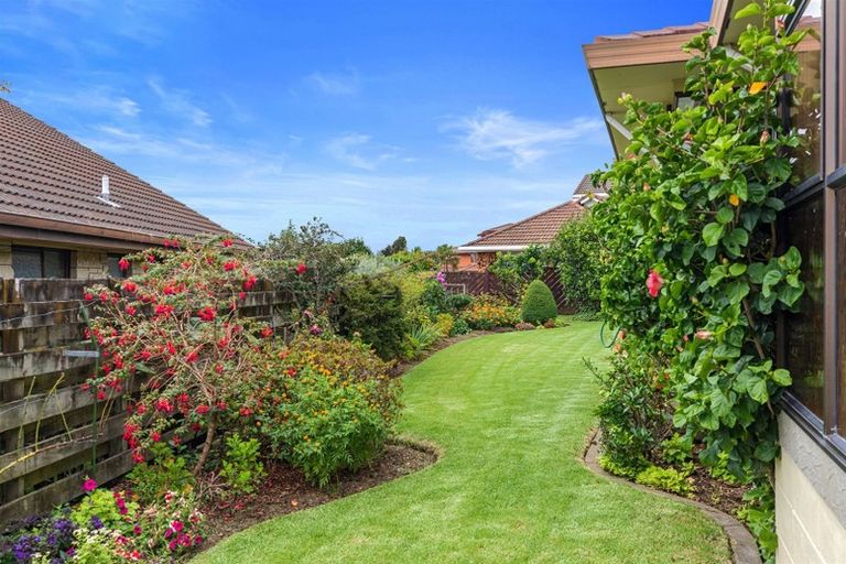Photo of property in 5 Cathray Place, Matua, Tauranga, 3110