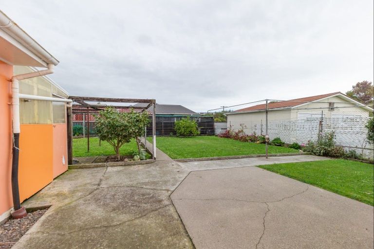 Photo of property in 28 Power Street, Levin, 5510