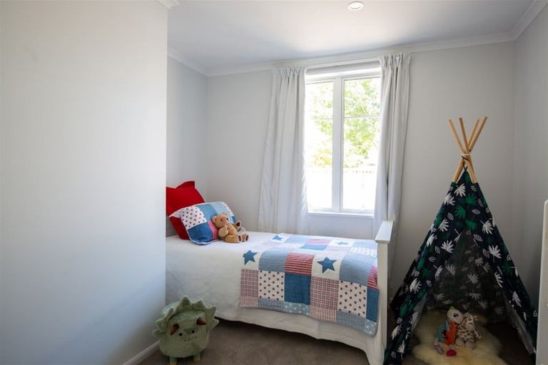 Photo of property in 35 Hawford Road, Opawa, Christchurch, 8023