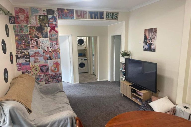 Photo of property in 8 Butt Street, Brooklyn, Wellington, 6021