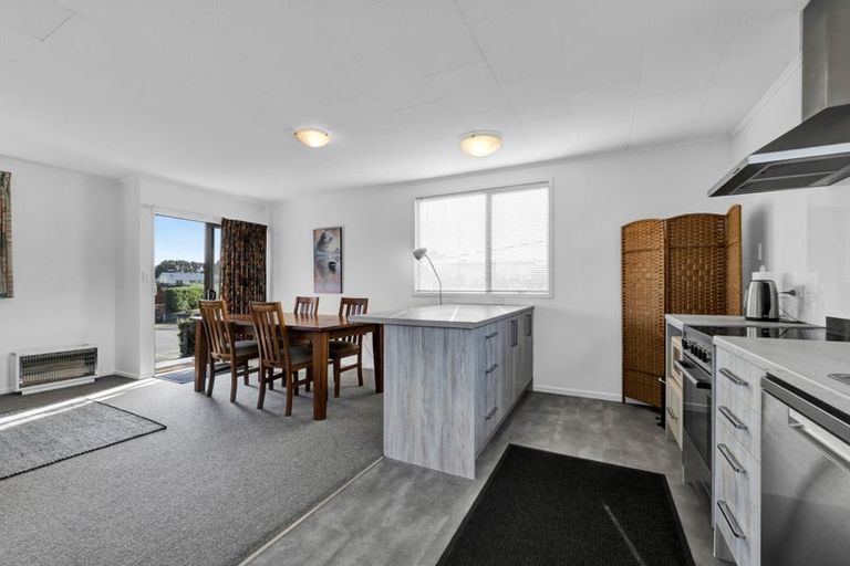 Photo of property in 18 Pohutukawa Drive, Opunake, 4616