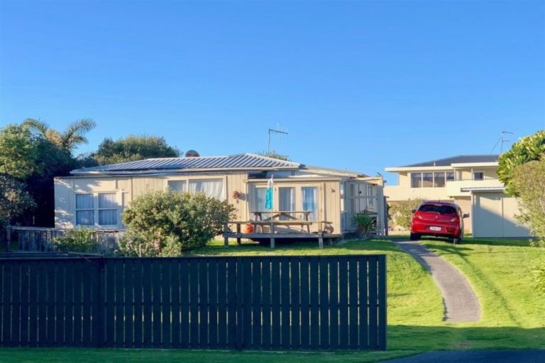 Photo of property in 348 Ocean Road, Ohope, 3121