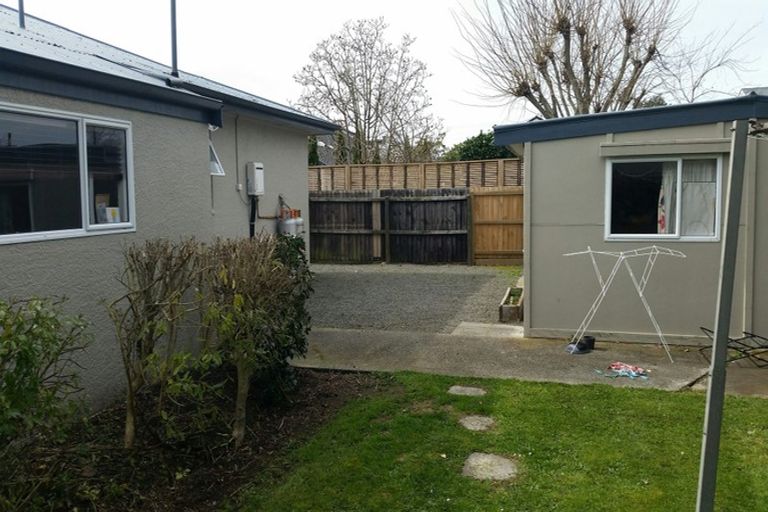 Photo of property in 75a Hinau Street, Riccarton, Christchurch, 8041