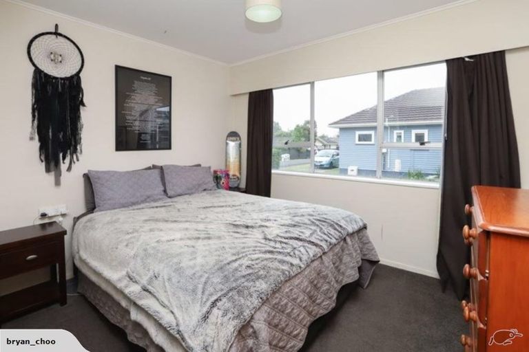 Photo of property in 50c Braid Road, St Andrews, Hamilton, 3200