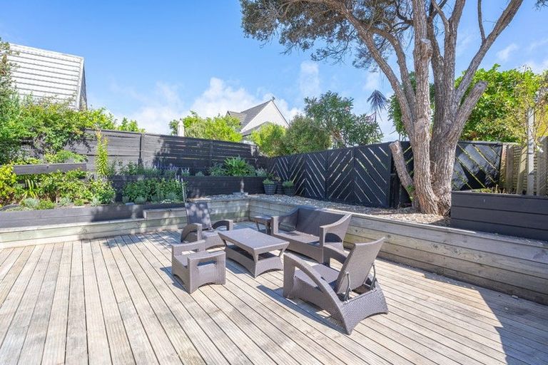Photo of property in 33 William Street, Waikanae Beach, Waikanae, 5036