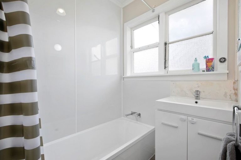 Photo of property in 24 Rushton Avenue, Otumoetai, Tauranga, 3110