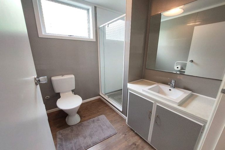 Photo of property in 134g Huatoki Street, Frankleigh Park, New Plymouth, 4310