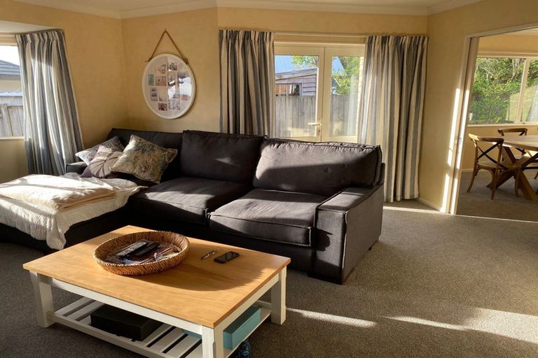 Photo of property in 72a Summerhill Drive, Fitzherbert, Palmerston North, 4410