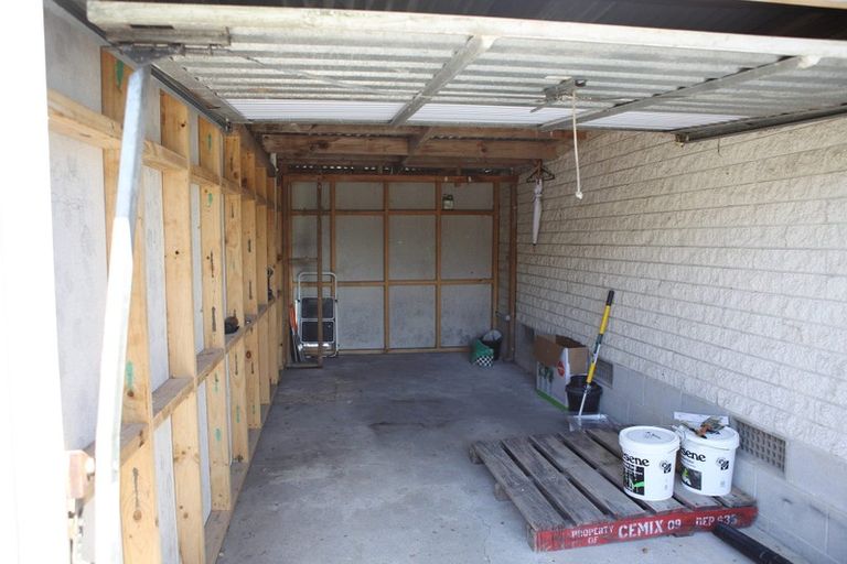 Photo of property in 3/25 Widmore Drive, Massey, Auckland, 0614