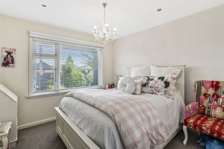 Photo of property in 48 Garreg Road, Bryndwr, Christchurch, 8052