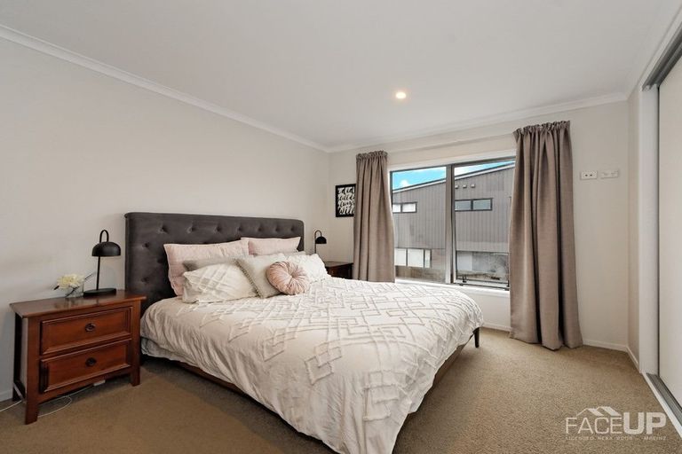 Photo of property in 43 Mapou Road, Hobsonville, Auckland, 0616