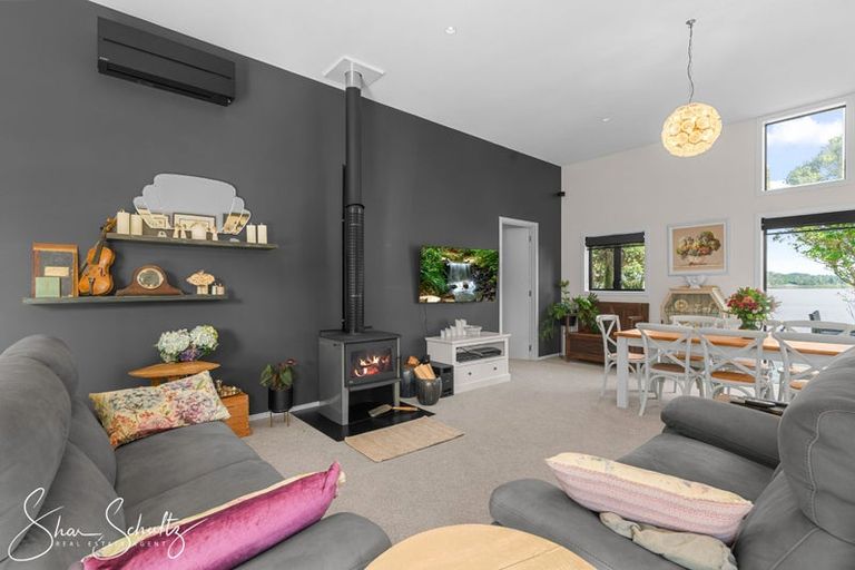 Photo of property in 6 The Strand, Whakapirau, Maungaturoto, 0583