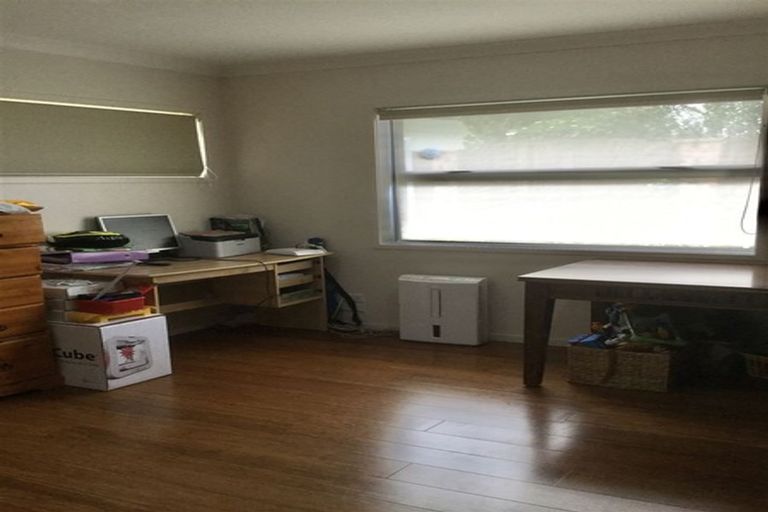 Photo of property in 194b Sturges Road, Henderson, Auckland, 0612