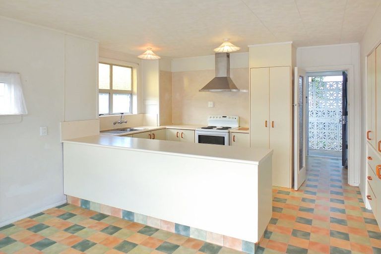 Photo of property in 23 Pratt Avenue, Foxton Beach, Foxton, 4815