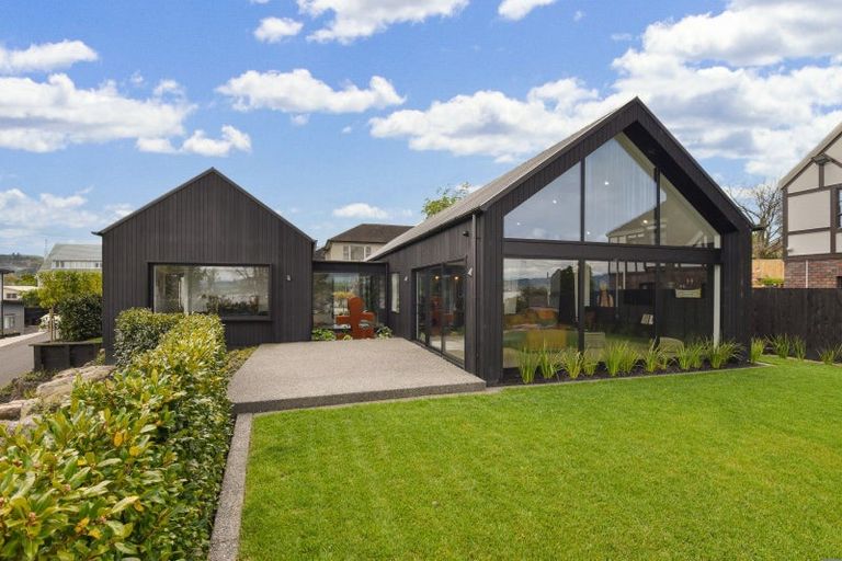 Photo of property in 162 Kawaha Point Road, Kawaha Point, Rotorua, 3010