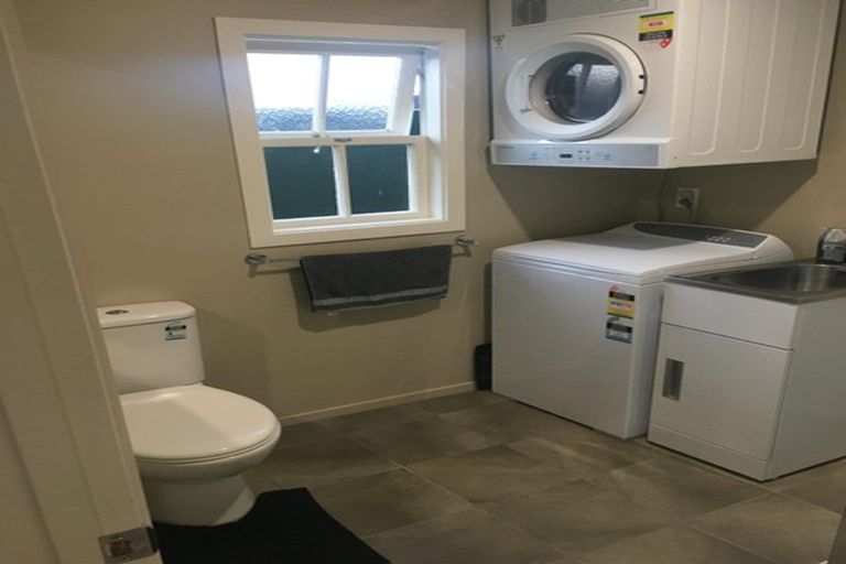 Photo of property in 82 Hill Road, Hillpark, Auckland, 2102