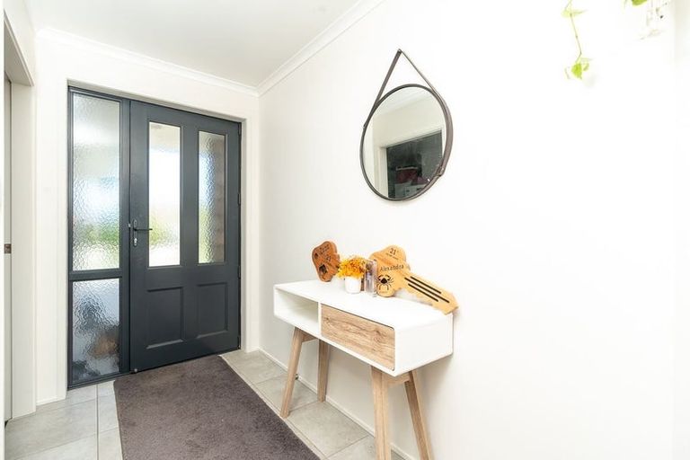 Photo of property in 18 Westvale Lane, Te Kowhai, Hamilton, 3288