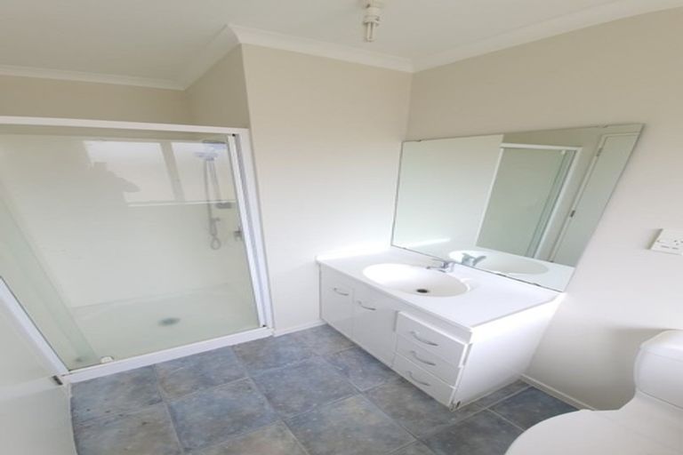 Photo of property in 331 Mahia Road, Weymouth, Auckland, 2103
