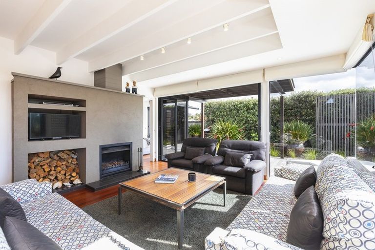 Photo of property in 32 The Southern Isle, Omaha, 0986