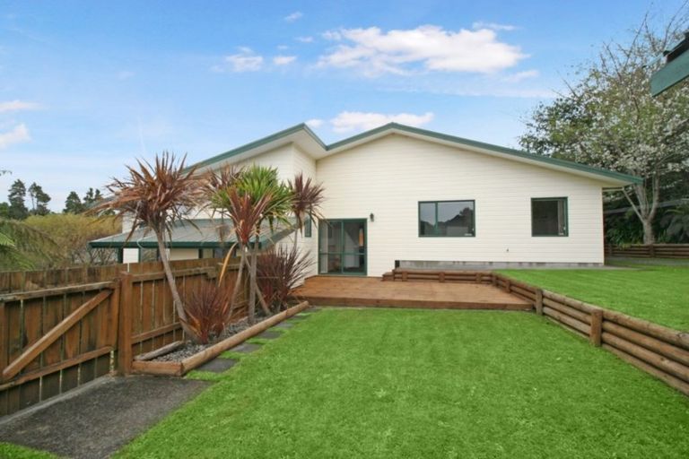Photo of property in 66 Arundel Crescent, Westown, New Plymouth, 4310
