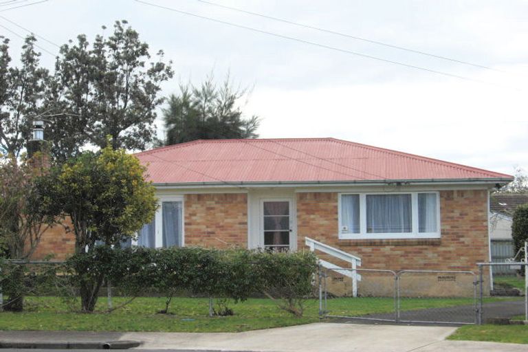 Photo of property in 7 Mountbatten Place, Papakura, 2110