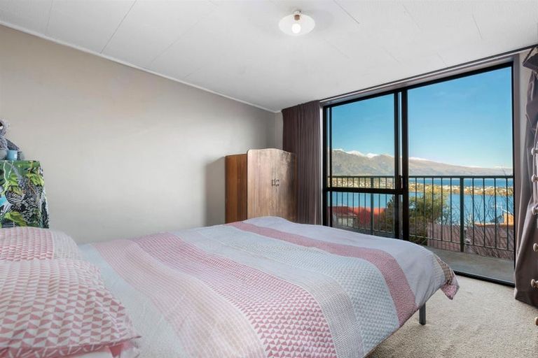 Photo of property in 28 Earnslaw Terrace, Queenstown, 9300