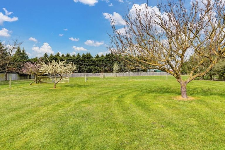 Photo of property in 32 Peacock Place, Swannanoa, Rangiora, 7475