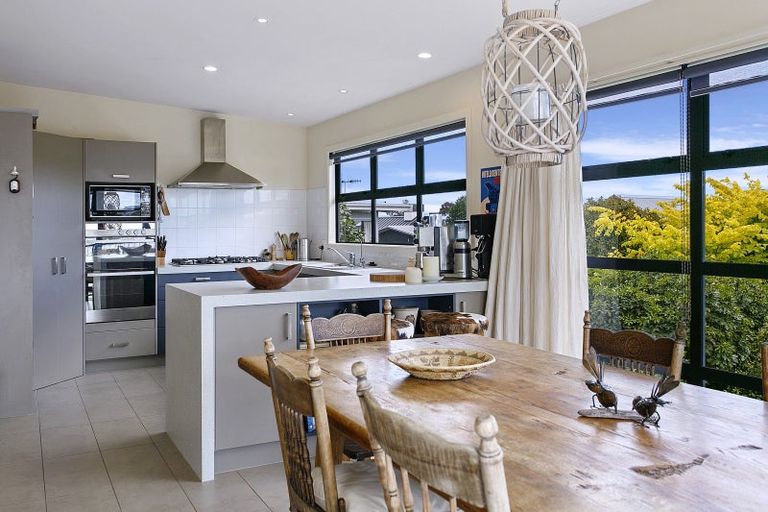 Photo of property in 10 Kapuka Place, Wharewaka, Taupo, 3330