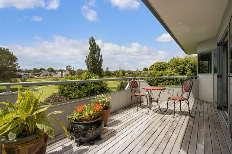 Photo of property in 62 Links View Drive, Omokoroa, 3114