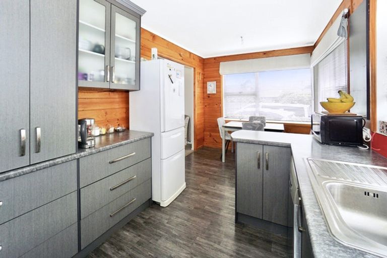 Photo of property in 11 Valley Road, Te Puke, 3119