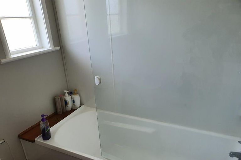 Photo of property in 5 Clark Road, Pahurehure, Papakura, 2113