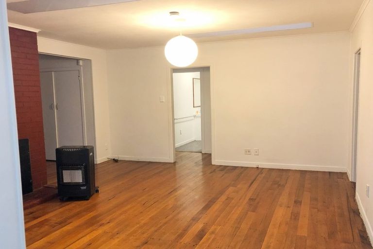 Photo of property in 99 Seabrook Avenue, New Lynn, Auckland, 0600