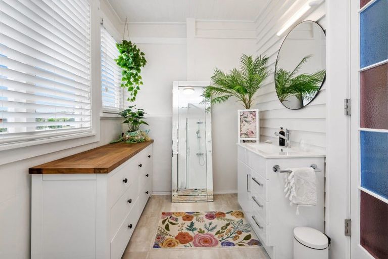 Photo of property in 16 Zealandia Street, Kensington, Whangarei, 0112