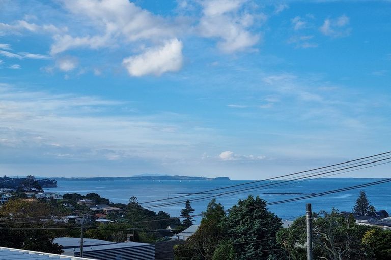 Photo of property in 2/47 Braemar Road, Rothesay Bay, Auckland, 0630