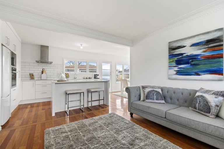 Photo of property in 140 Clevedon Road, Papakura, 2110