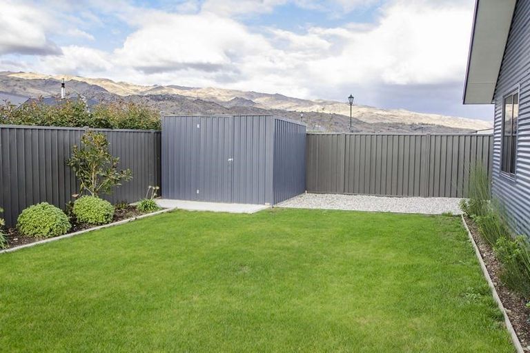 Photo of property in 37a Missy Crescent, Mount Pisa, Cromwell, 9383