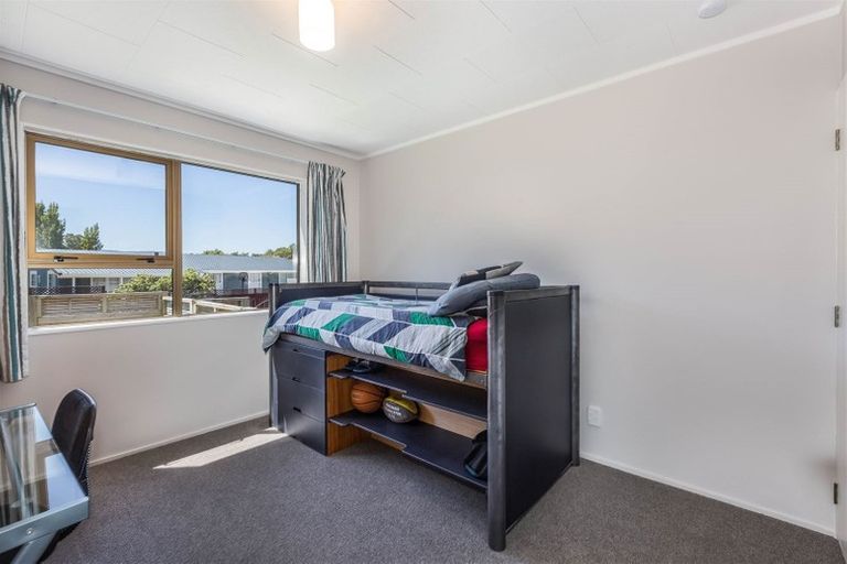 Photo of property in 1 Azimuth Place, Whitby, Porirua, 5024