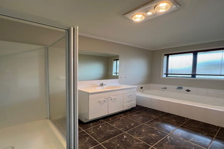 Photo of property in 17 Arundel Place, Nawton, Hamilton, 3200