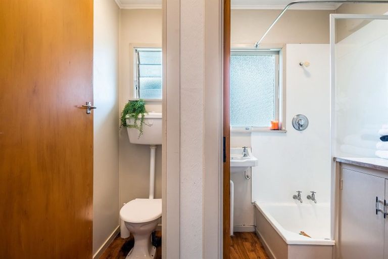 Photo of property in 6/43 Shakespeare Road, Milford, Auckland, 0620